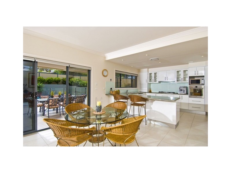 contemporary style dining room