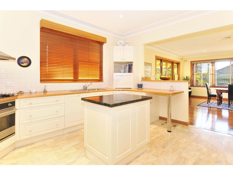 classic style kitchen