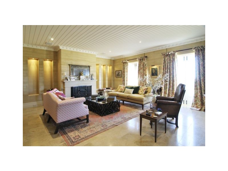 classic style living room