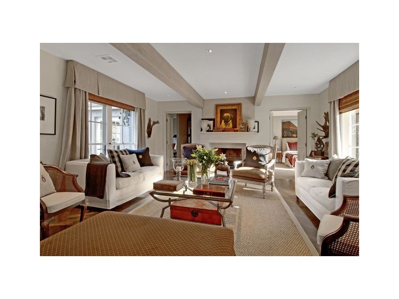 classic style living room