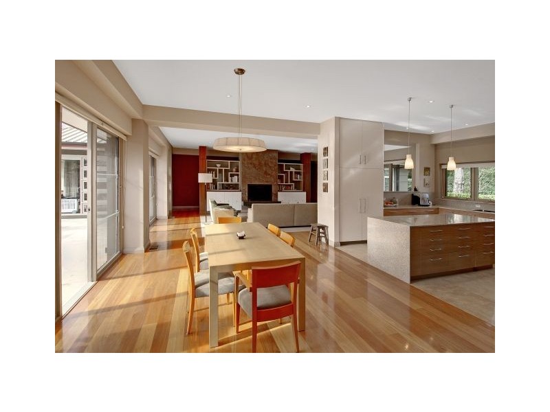 contemporary style kitchen