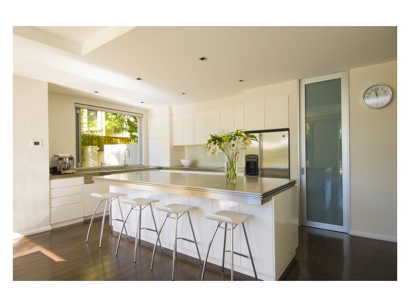 contemporary style kitchen