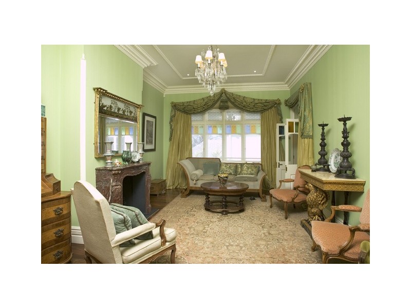 classic style living room