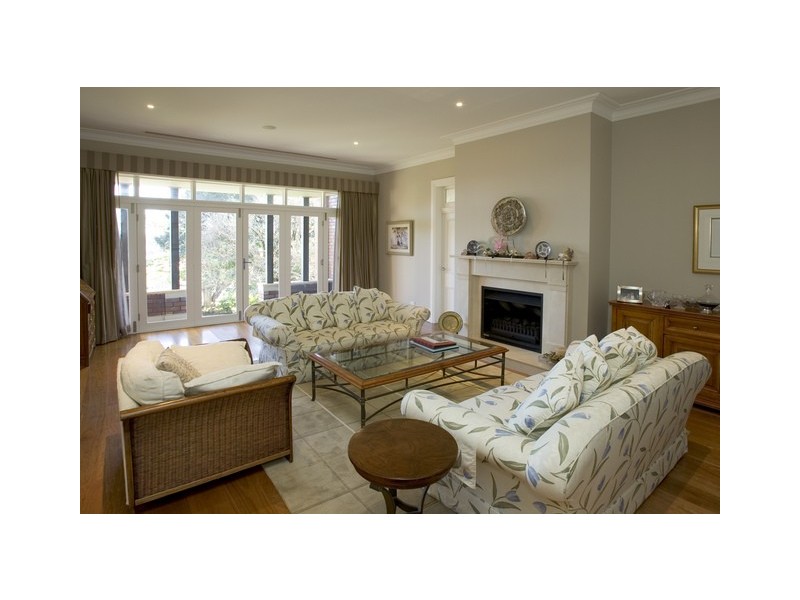 classic style living room