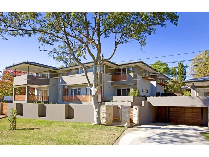 contemporary style bedroom