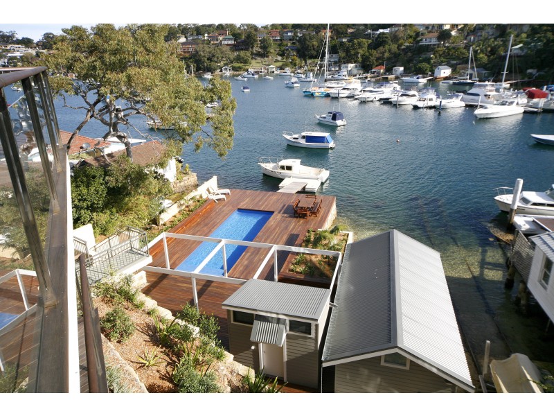 waterfront garden style landscape