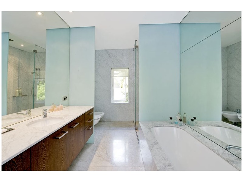 contemporary style bathroom