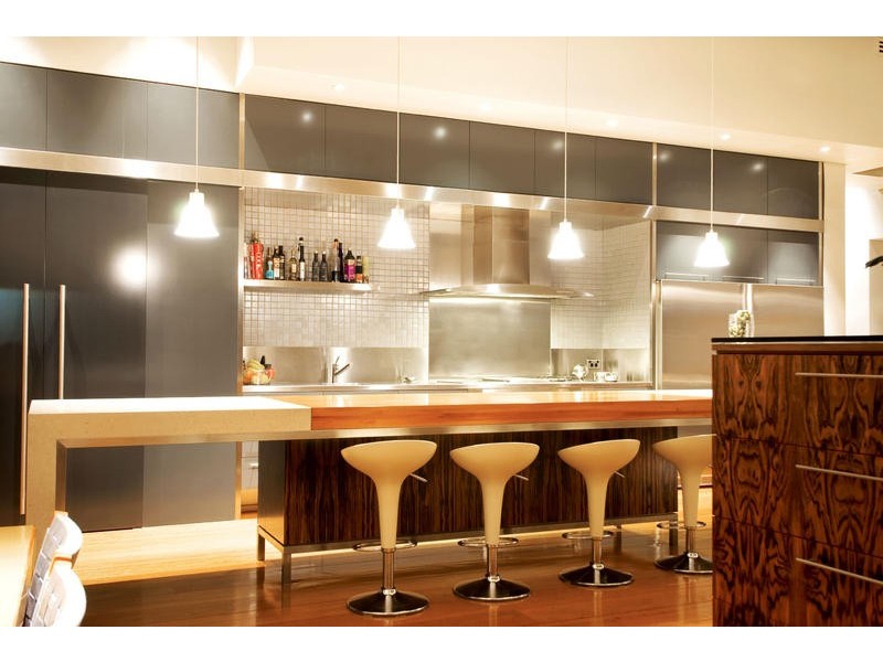 contemporary style kitchen