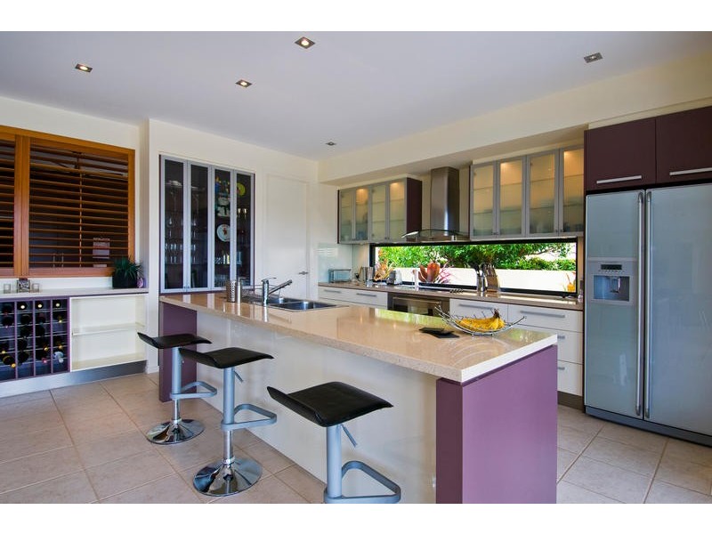 contemporary style kitchen