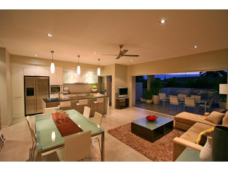 contemporary style dining room