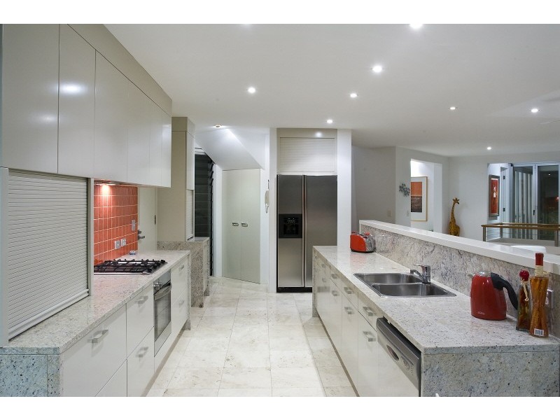 contemporary style kitchen