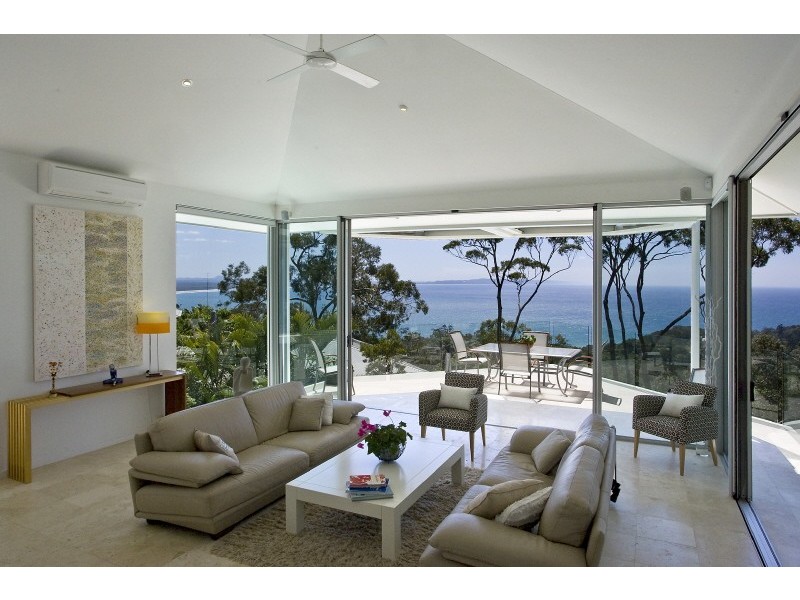 contemporary style living room