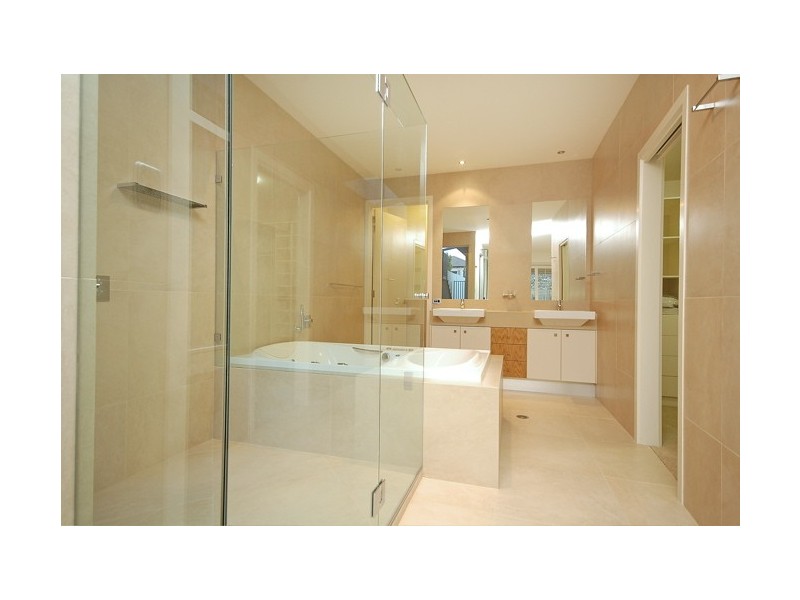 contemporary style bathroom