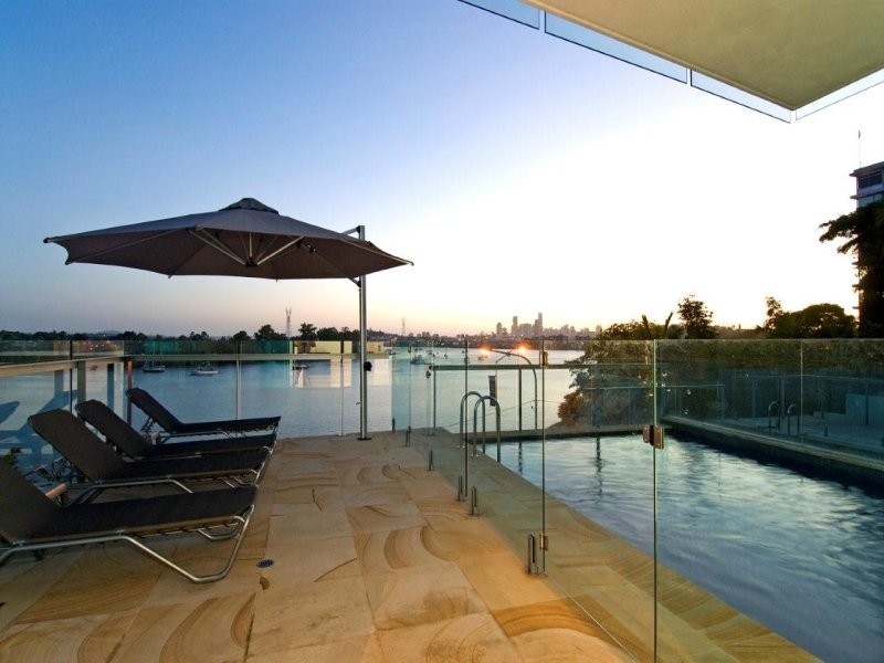 waterfront garden style landscape