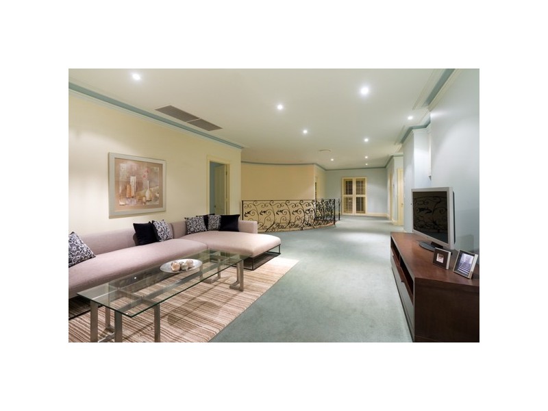 classic style living room