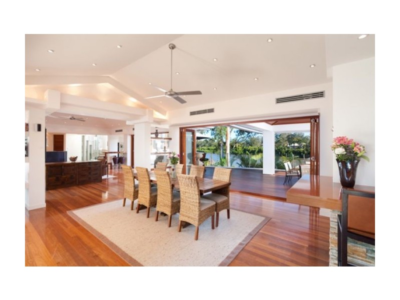 contemporary style dining room
