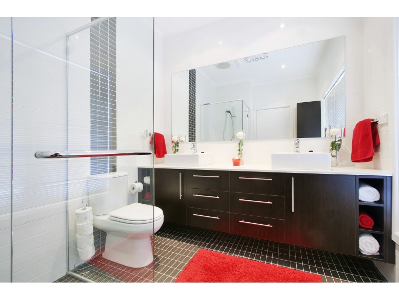 contemporary style bathroom