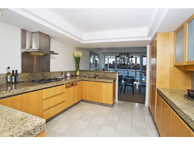 contemporary style kitchen