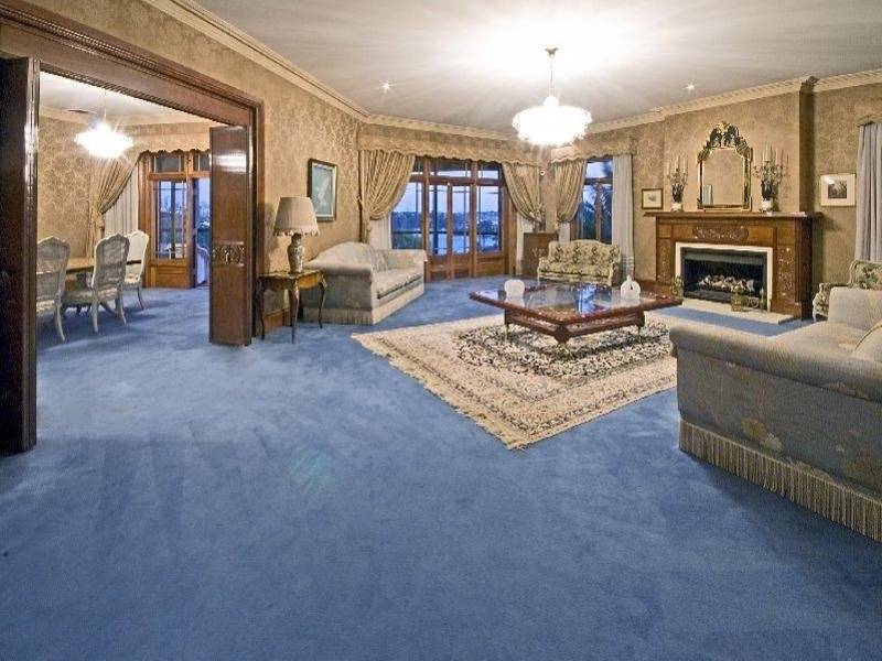 classic style living room