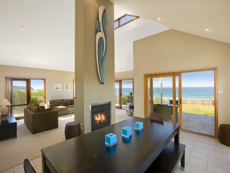 contemporary style living room