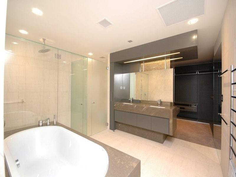 contemporary style bathroom