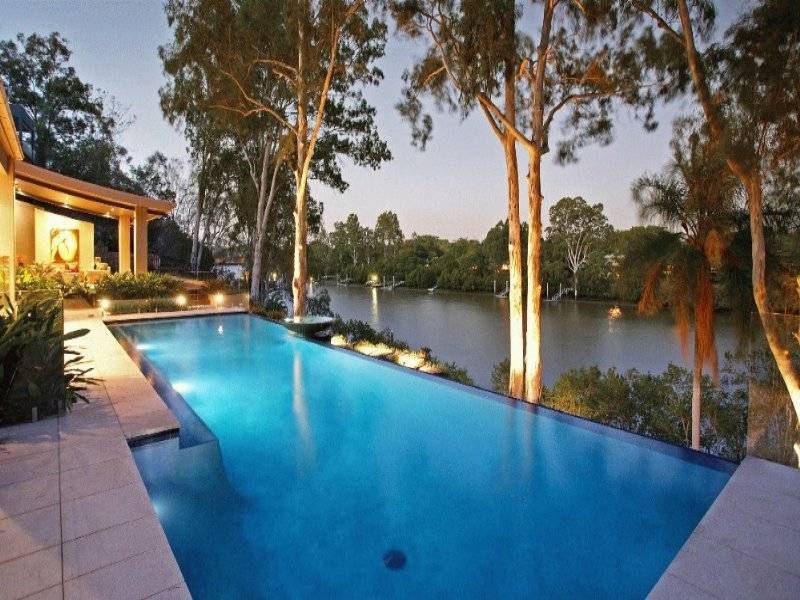 waterfront garden style landscape