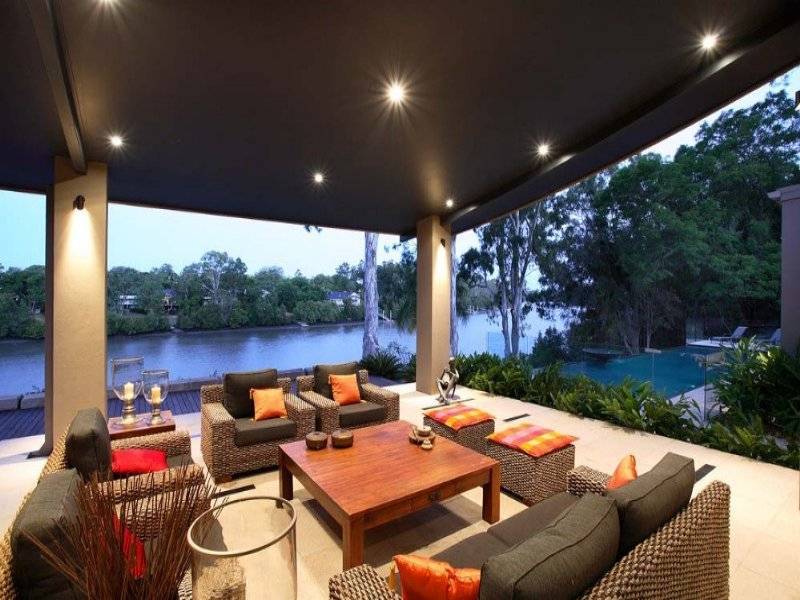 waterfront garden style landscape