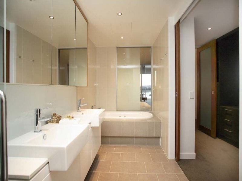 contemporary style bathroom