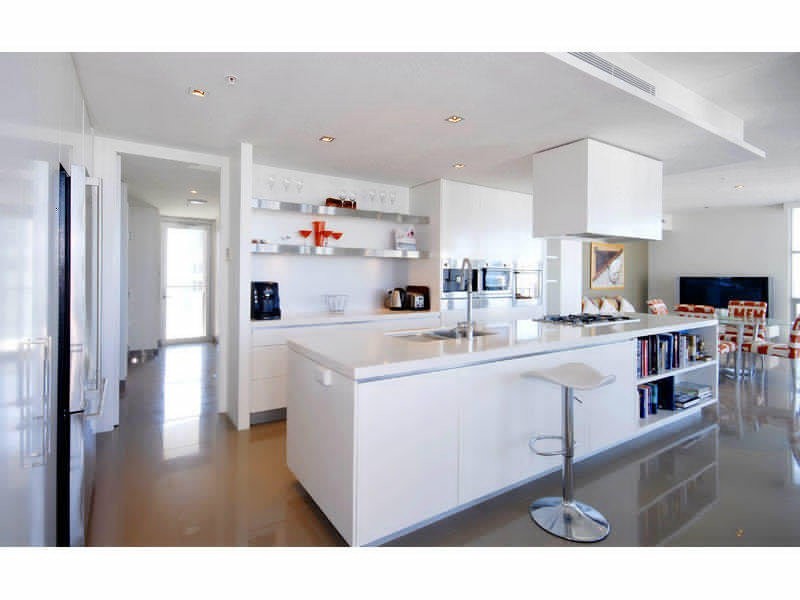 contemporary style kitchen