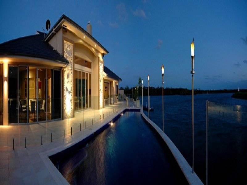 waterfront garden style landscape