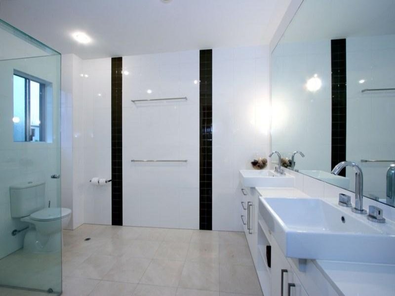 contemporary style bathroom