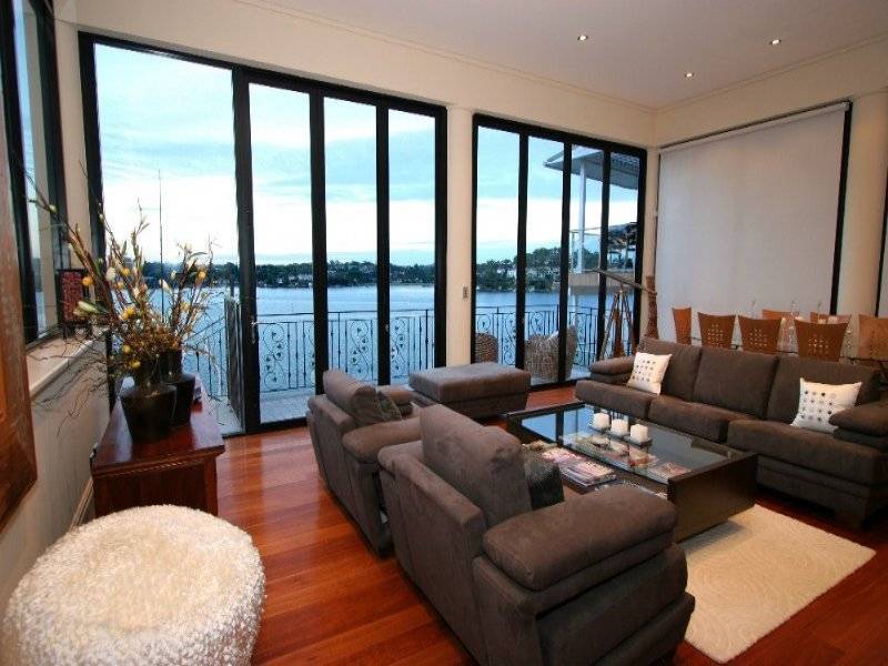 contemporary style living room