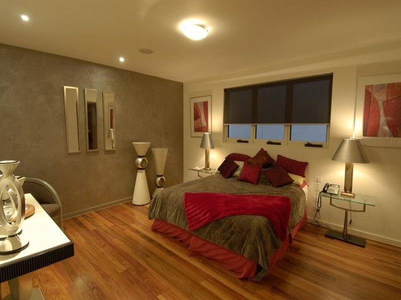 contemporary style bedroom