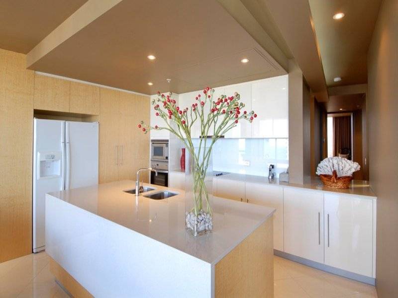 contemporary style kitchen