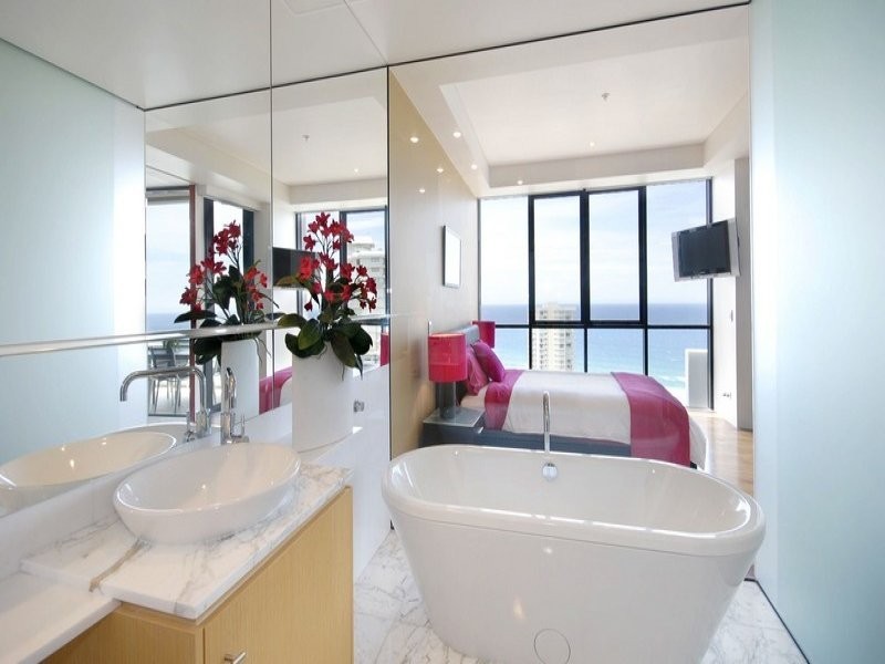 contemporary style bathroom