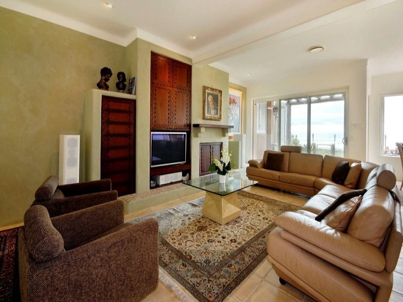 contemporary style living room