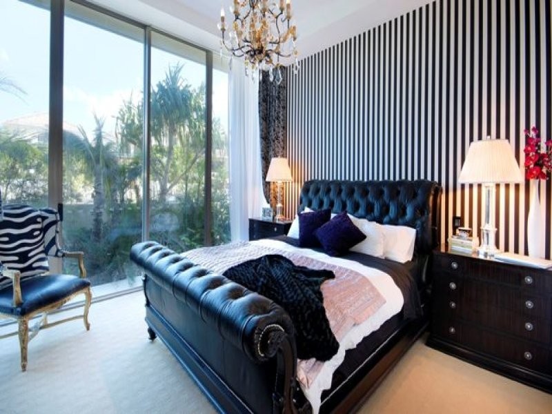 contemporary style bedroom