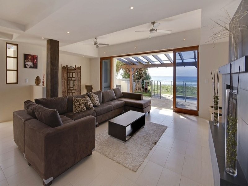 contemporary style living room