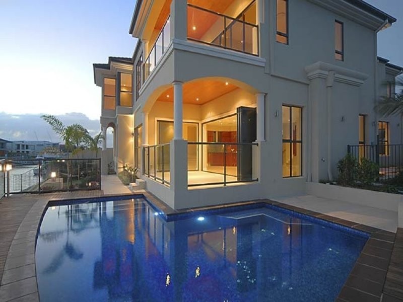waterfront garden style landscape