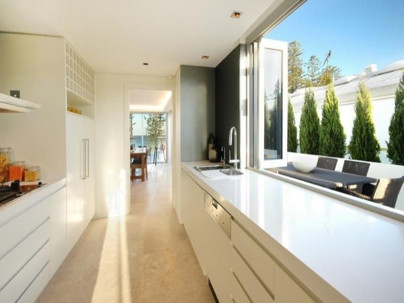 contemporary style kitchen