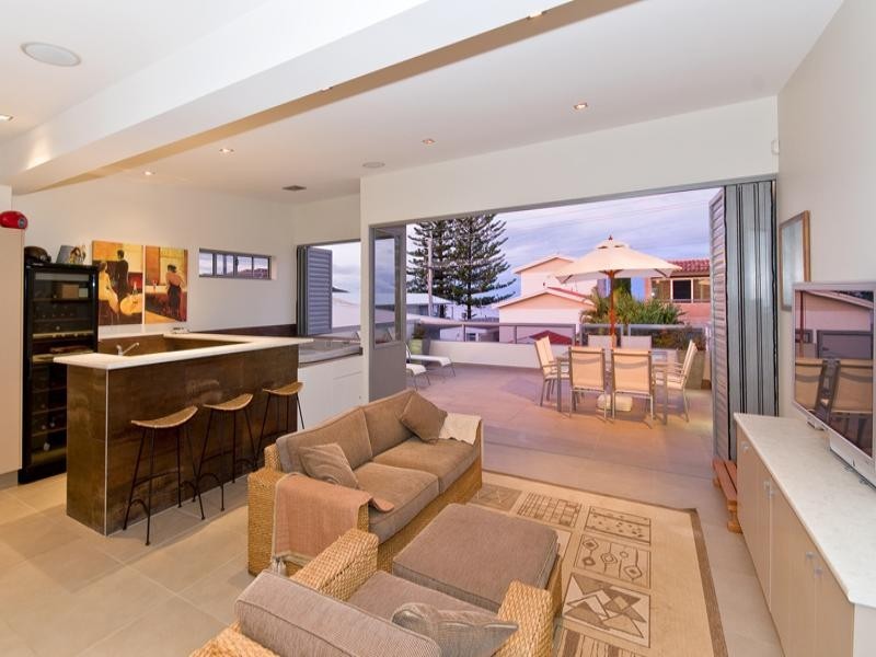 contemporary style living room