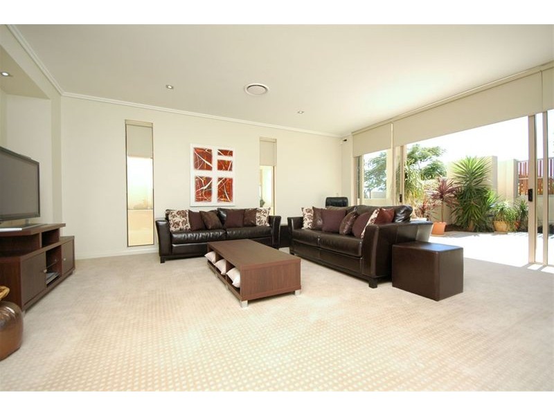 contemporary style living room