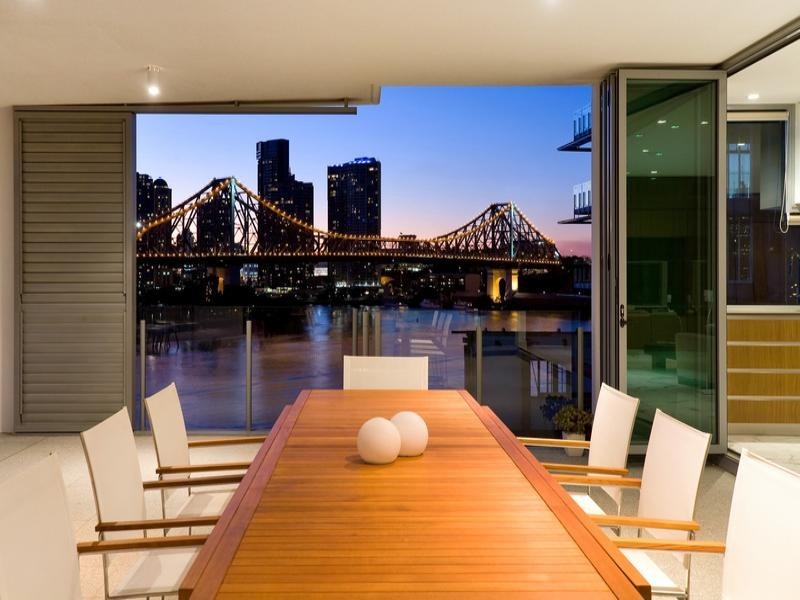 contemporary style dining room