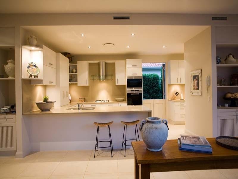 contemporary style kitchen