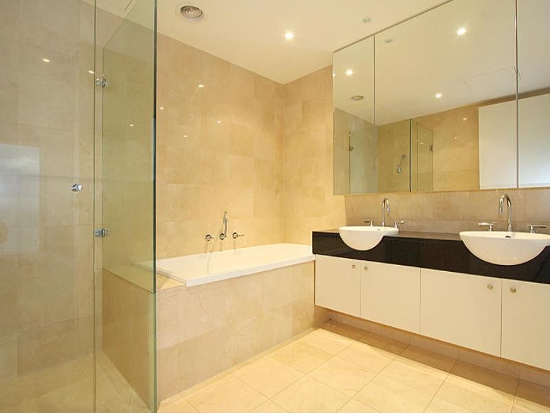 contemporary style bathroom