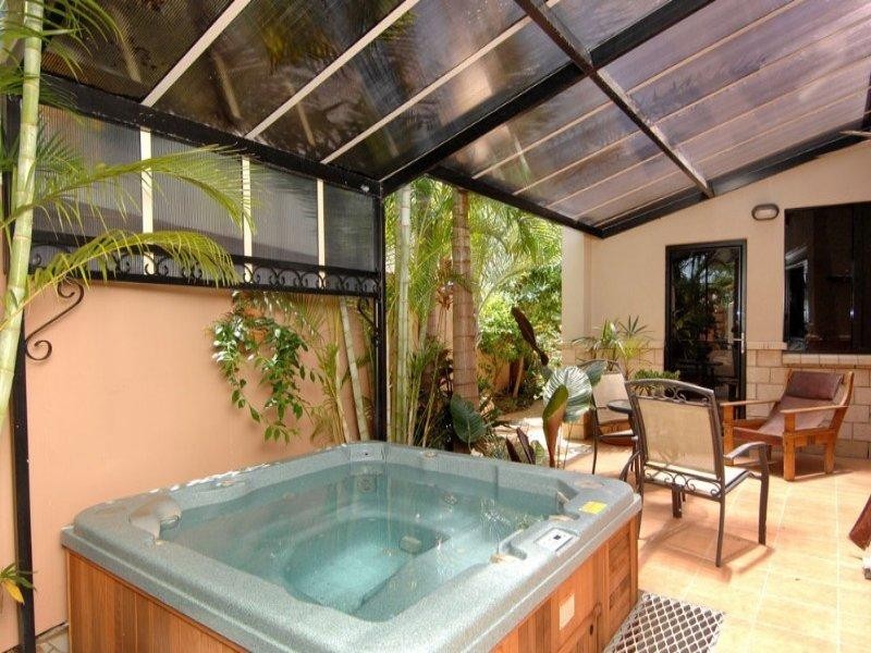 contemporary style kitchen