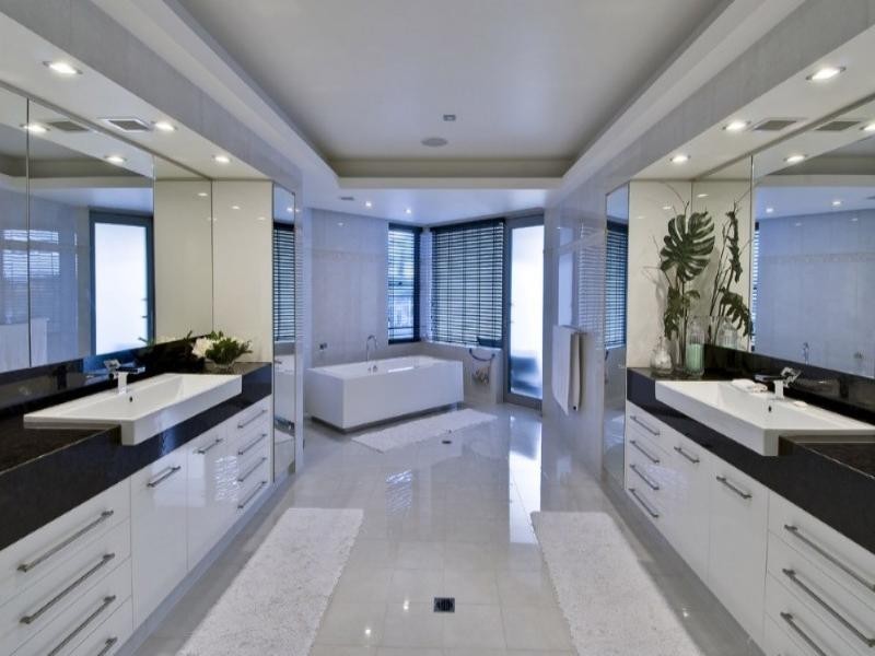 contemporary style bathroom
