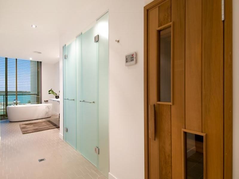 contemporary style bathroom