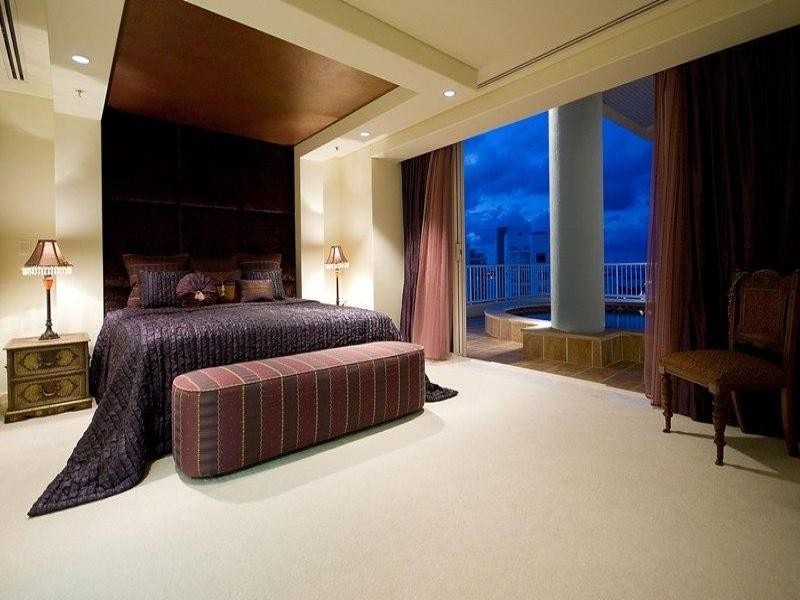 classic style bedroom