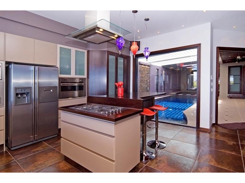 contemporary style kitchen